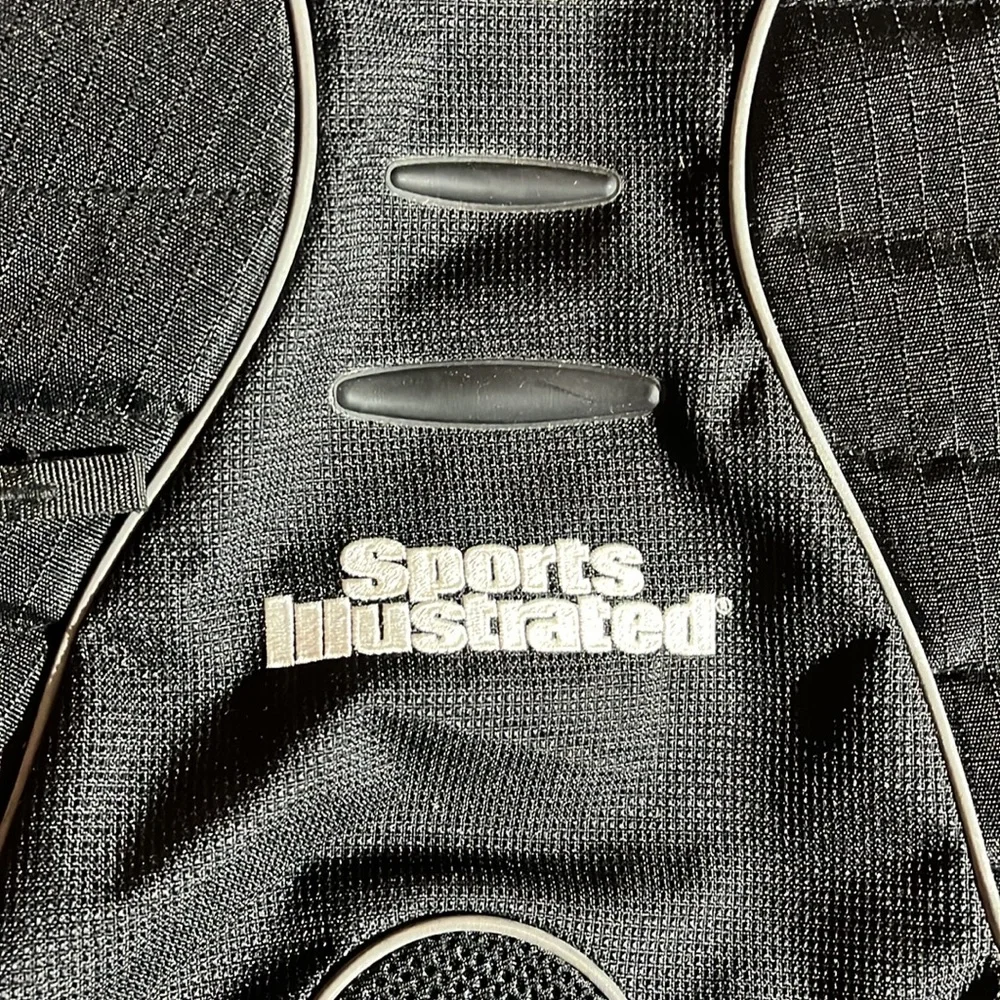 Sports illustrated high sierra black new backpack - Picture 2 of 6